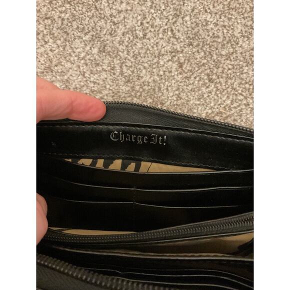 Vintage Y2K Juicy Couture Black Velvet Crown Rhinestone Pouch Zipper Wallet - Picture 9 of 9